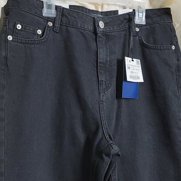 NWT Zara Mom Fit Jeans Pearl Embellished Tapered Leg 4 High Waisted Black Rigid - Picture 3 of 7